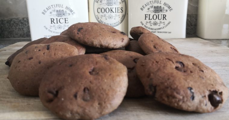 VEGAN CHOCOLATE CHIP COOKIES