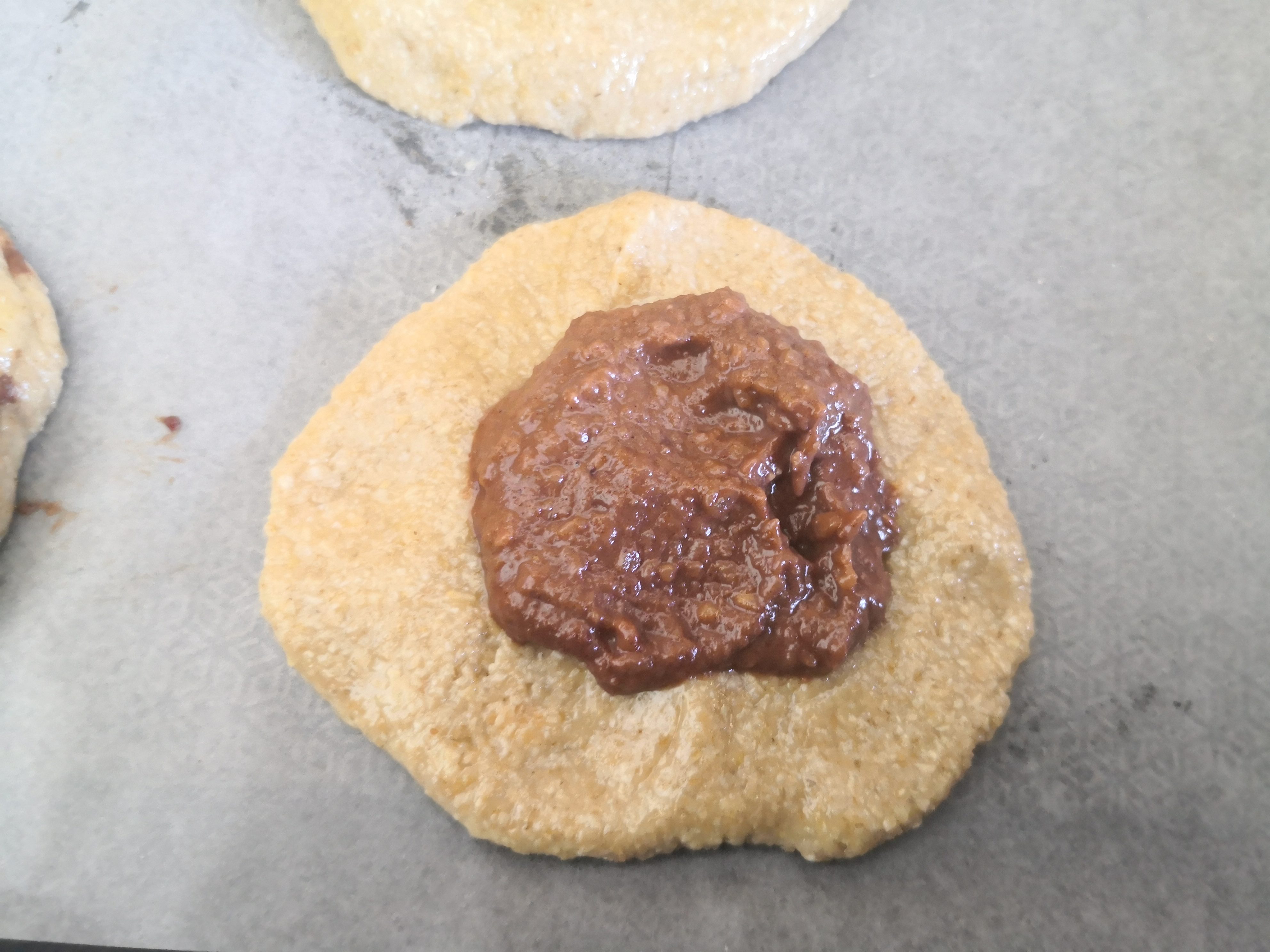 HAZELNUT CHOCOLATEFILLED OAT COOKIES NUTRILICIOUS DELIGHT